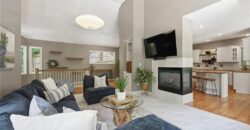 5316 NW Bluff Drive, Parkville, MO 64152