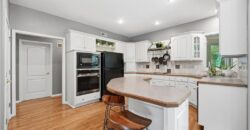 5316 NW Bluff Drive, Parkville, MO 64152