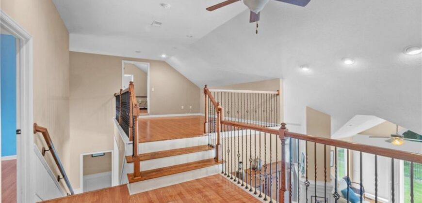 9020 N Oxford Avenue, Kansas City, MO 64157