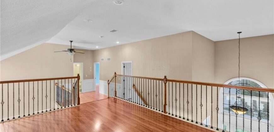 9020 N Oxford Avenue, Kansas City, MO 64157