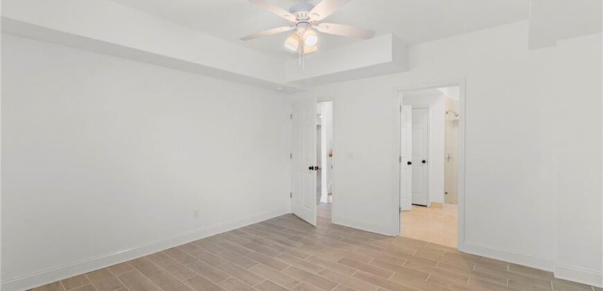 9020 N Oxford Avenue, Kansas City, MO 64157