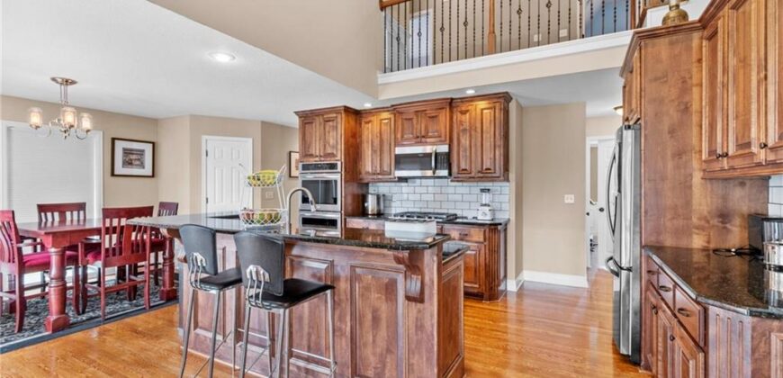 9020 N Oxford Avenue, Kansas City, MO 64157