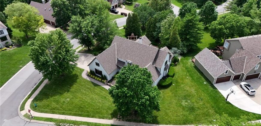 5502 Spinnaker Pointe N/A, Parkville, MO 64152