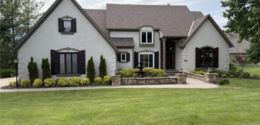 5502 Spinnaker Pointe N/A, Parkville, MO 64152