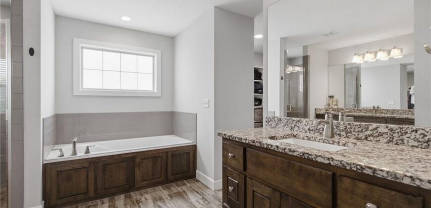 8612 N Farley Avenue, Kansas City, MO 64157