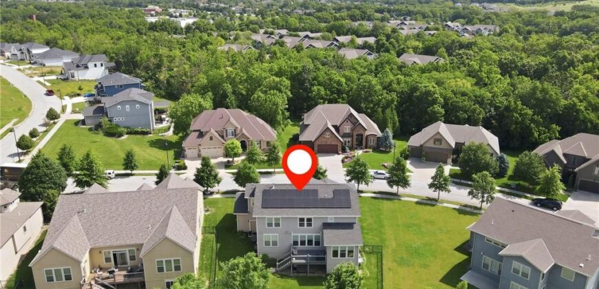 8612 N Farley Avenue, Kansas City, MO 64157