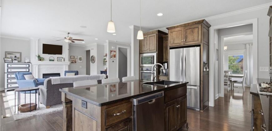 8612 N Farley Avenue, Kansas City, MO 64157