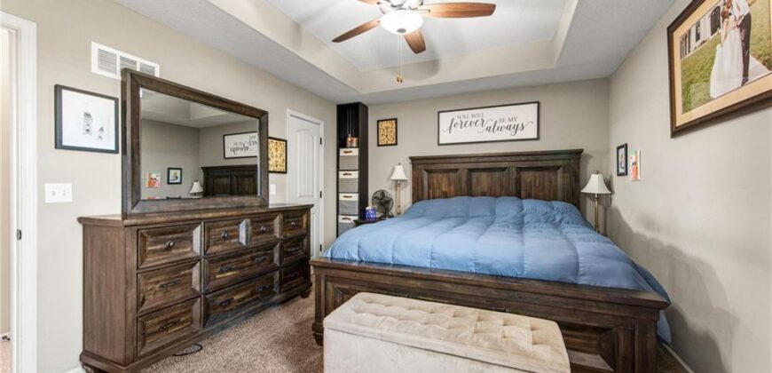 19204 Corbyn Lane, Smithville, MO 64089