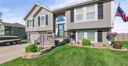 19204 Corbyn Lane, Smithville, MO 64089