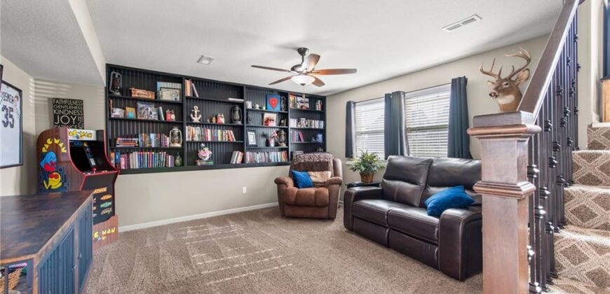 19204 Corbyn Lane, Smithville, MO 64089