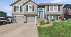 19204 Corbyn Lane, Smithville, MO 64089