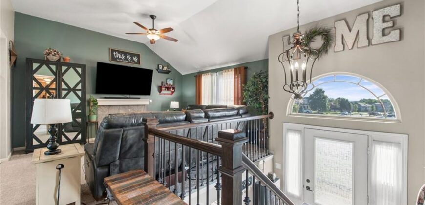 19204 Corbyn Lane, Smithville, MO 64089
