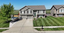 19204 Corbyn Lane, Smithville, MO 64089