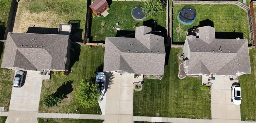 19204 Corbyn Lane, Smithville, MO 64089