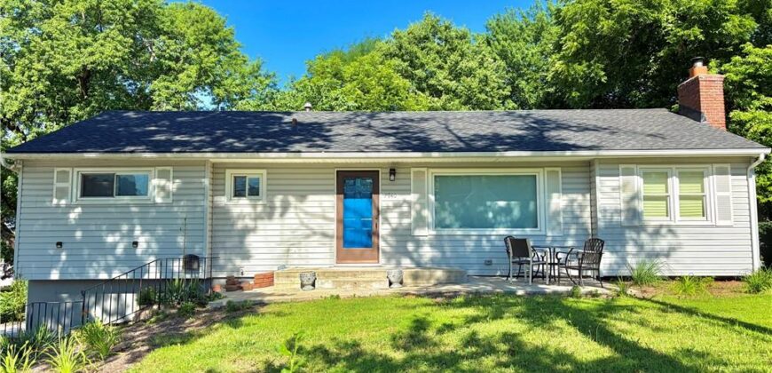 7940 N Broadway Street, Kansas City, MO 64118