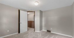 5924 NW Creekview Drive, Parkville, MO 64152