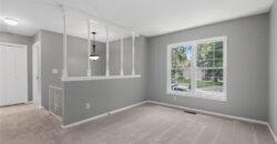 5924 NW Creekview Drive, Parkville, MO 64152