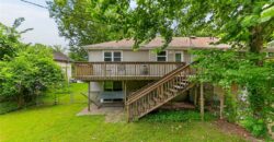 5924 NW Creekview Drive, Parkville, MO 64152