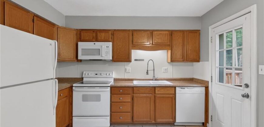 5924 NW Creekview Drive, Parkville, MO 64152