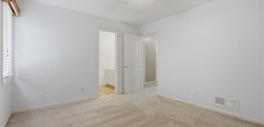5627 NW 81st Terrace, Kansas City, MO 64151
