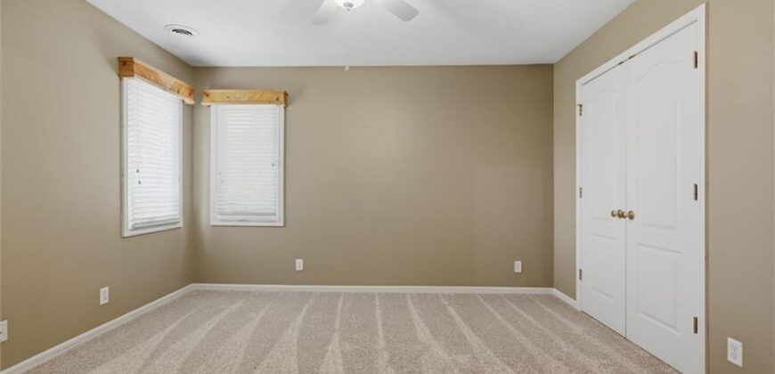 5627 NW 81st Terrace, Kansas City, MO 64151