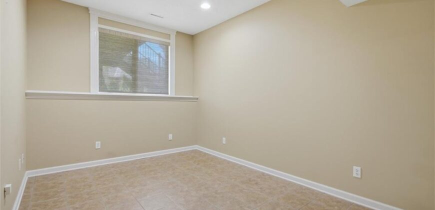 5627 NW 81st Terrace, Kansas City, MO 64151