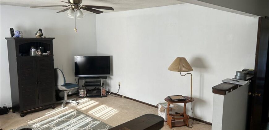 6740 SE Horseshoe Drive, Holt, MO 64048