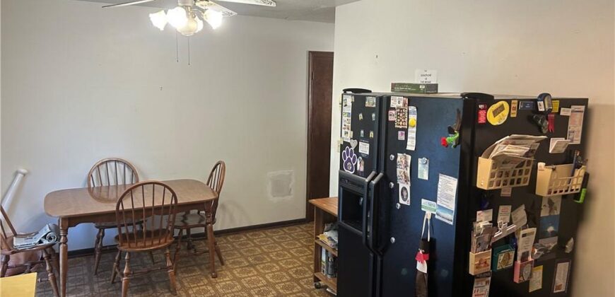 6740 SE Horseshoe Drive, Holt, MO 64048