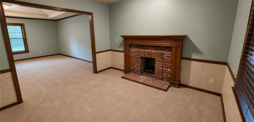 109 NW 44th Street, Kansas City, MO 64116