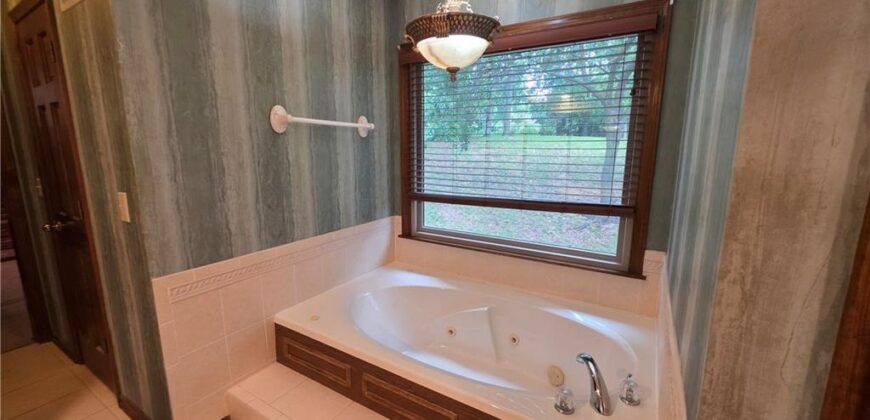 109 NW 44th Street, Kansas City, MO 64116