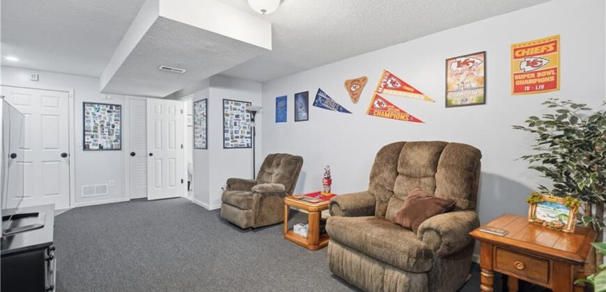 1404 Fox Run Trail, Platte City, MO 64079