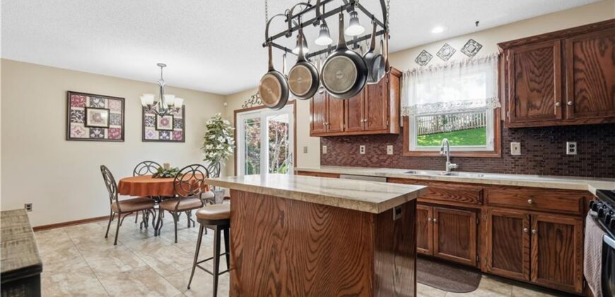 1404 Fox Run Trail, Platte City, MO 64079