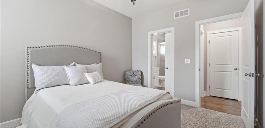 9402 N Bradford Avenue, Kansas City, MO 64154