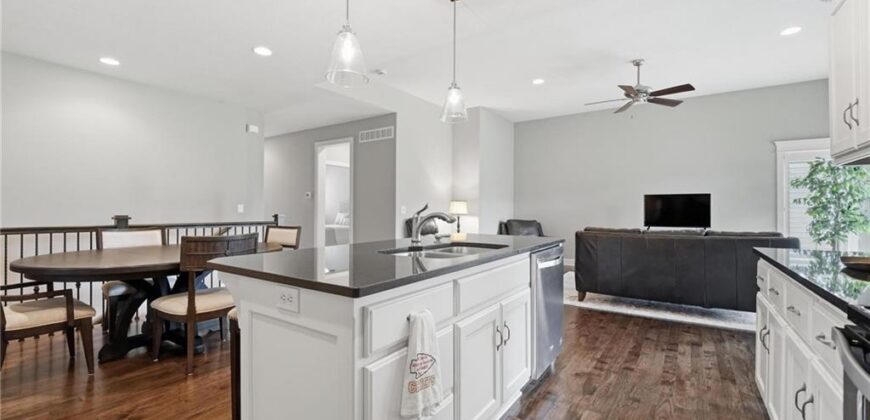 9402 N Bradford Avenue, Kansas City, MO 64154