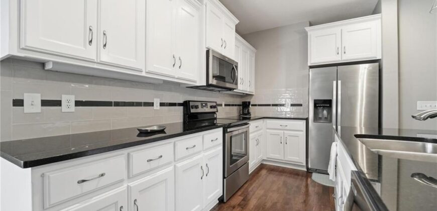 9402 N Bradford Avenue, Kansas City, MO 64154