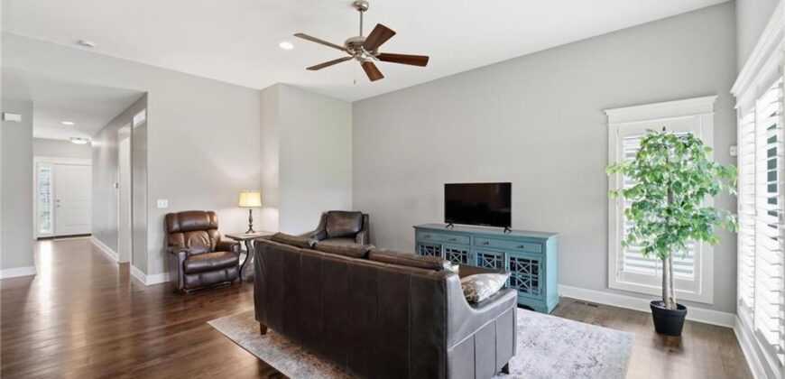 9402 N Bradford Avenue, Kansas City, MO 64154