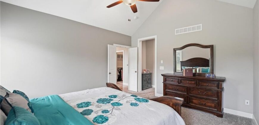 9402 N Bradford Avenue, Kansas City, MO 64154