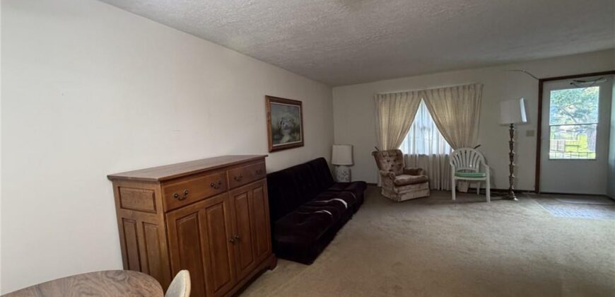 10719 N McGee Street, Kansas City, MO 64155