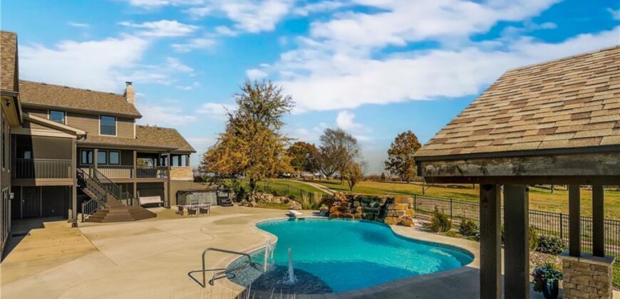15615 NE 116th Street, Kearney, MO 64060