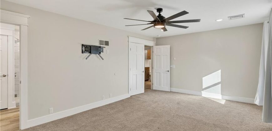 15615 NE 116th Street, Kearney, MO 64060