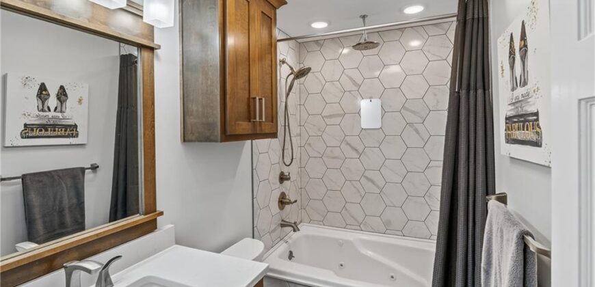 15615 NE 116th Street, Kearney, MO 64060