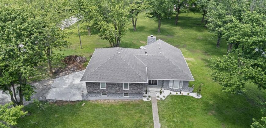 12223 Hills Road, Kearney, MO 64060