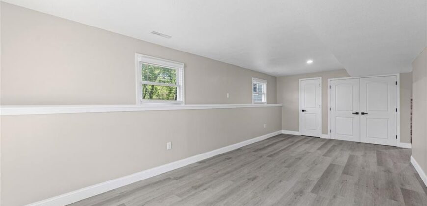 12223 Hills Road, Kearney, MO 64060
