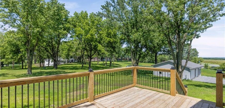 12223 Hills Road, Kearney, MO 64060
