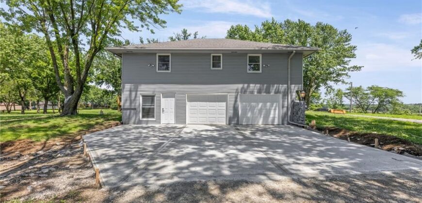 12223 Hills Road, Kearney, MO 64060