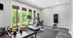 1425 Woodbury Drive, Liberty, MO 64068