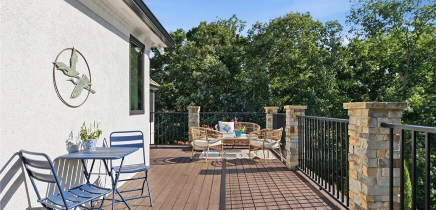 1425 Woodbury Drive, Liberty, MO 64068