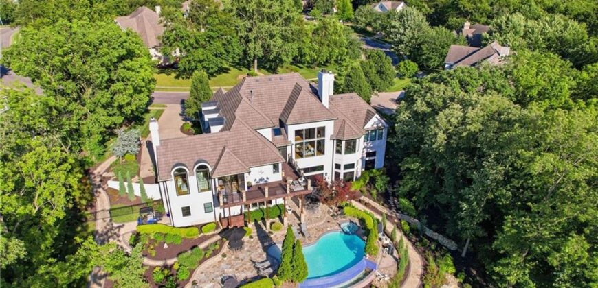 1425 Woodbury Drive, Liberty, MO 64068