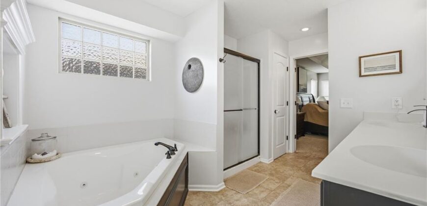 8210 NE 102nd Street, Kansas City, MO 64157