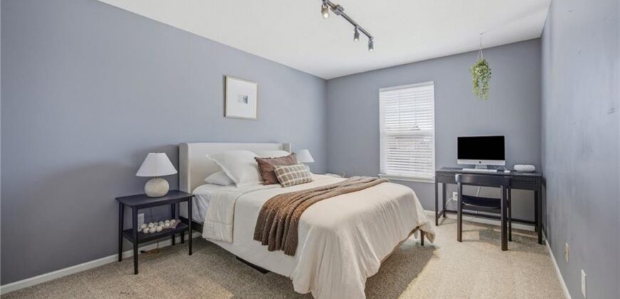 8210 NE 102nd Street, Kansas City, MO 64157